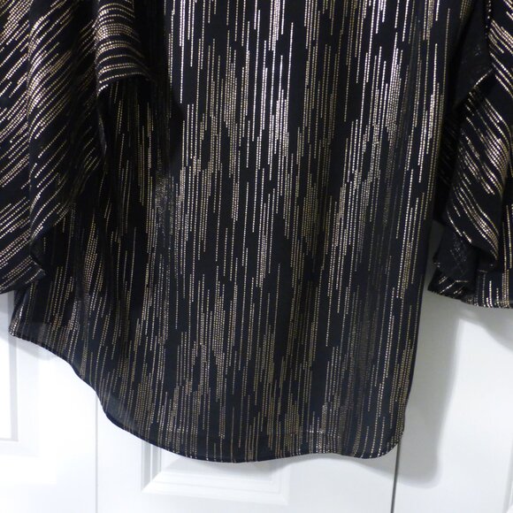 LE CHATEAU black metallic gold flutter sleeve top - Picture 6 of 10